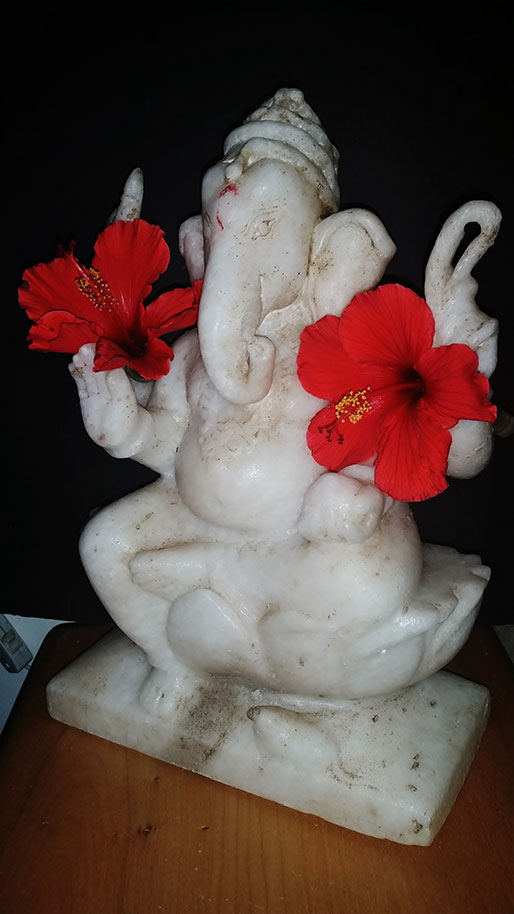 Antique White Marble Ganesha